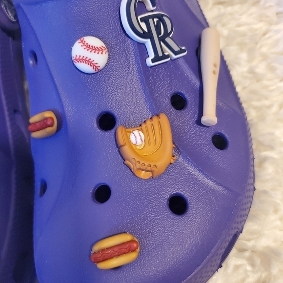 Crocs‎ - Picture 3 of 7